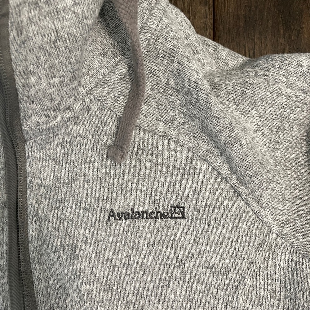 Avalanche small new no tags super soft fleece